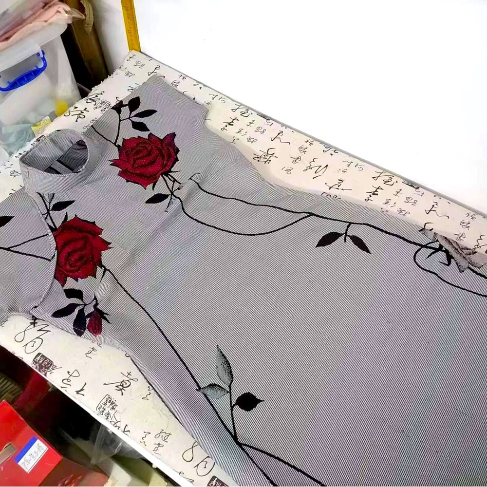 Chinese Cheongsam - Rose love